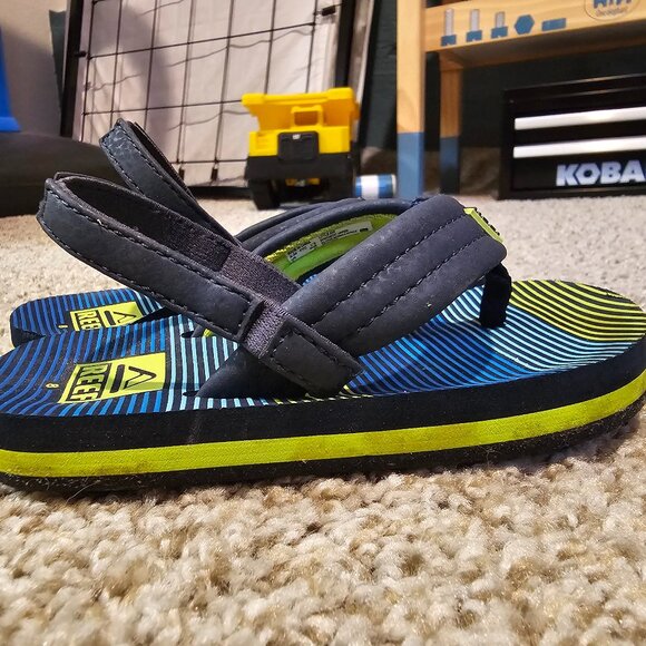 Reef sandals toddler size 8 - Picture 3 of 5